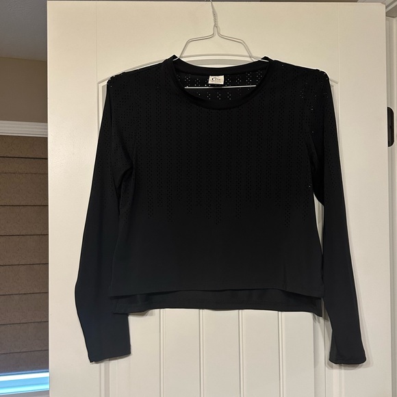 ZYIA chillcicle crop top - Picture 2 of 7